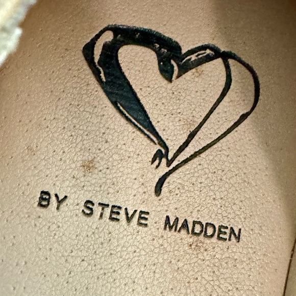 STEVE MADDEN RHINESTONE vintage satin slippers.  Size 8 - Picture 9 of 9